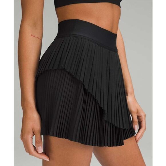 Lululemon Tiered Pleats High Rise Tennis Skirt Black Size 2